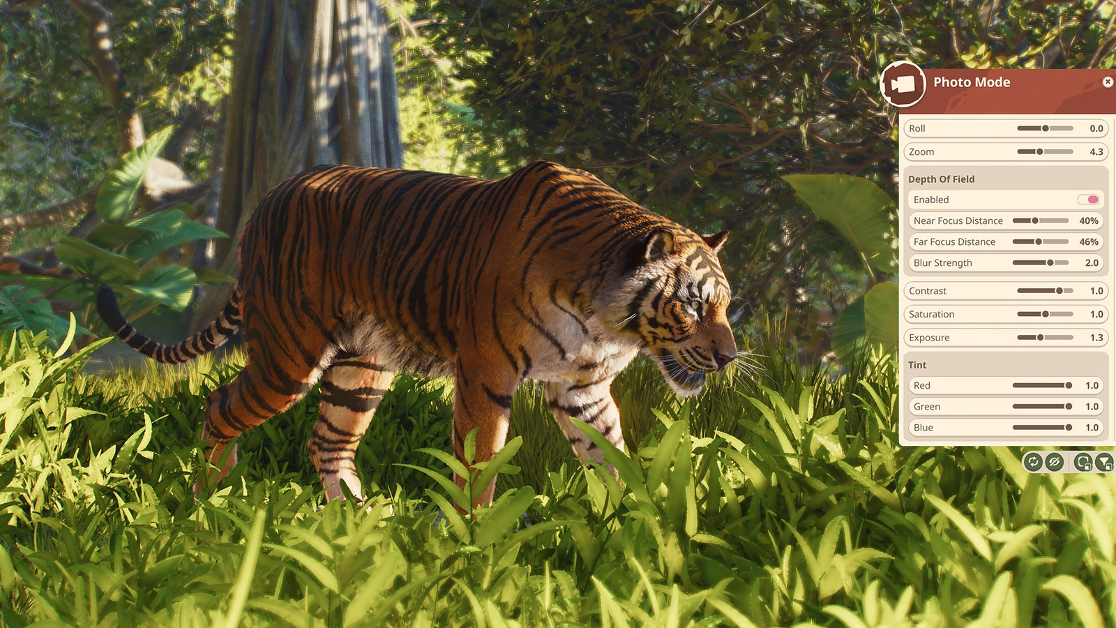 A tiger in forest foliage beside Photo Mode controls for near focus, far focus, blur and colour.